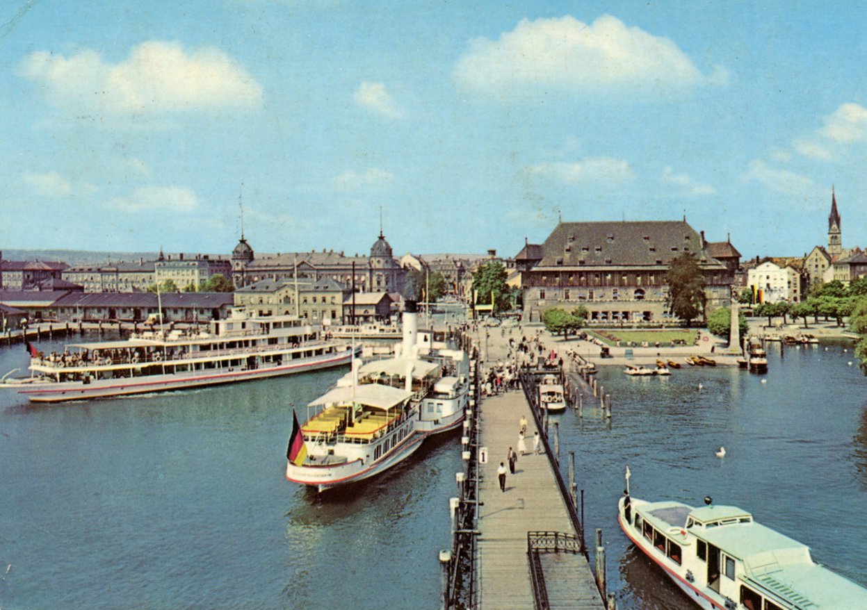 MS Karlsruhe, SD Lindau, MB Bodan und MB Stadt Konstanz Mitte der 50er Jahre im Konstanzer Hafen   Bild: Sammlung O. Bauer