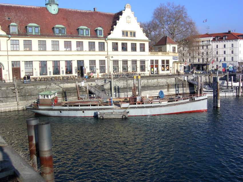 Die "Möve" am 10.12.2005 bereits ohne Schlagramme im Lindauer Hafen